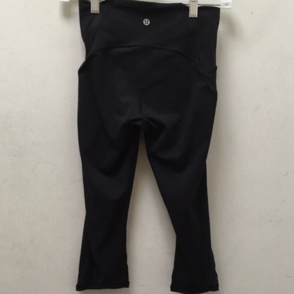Lululemon cropped leggings